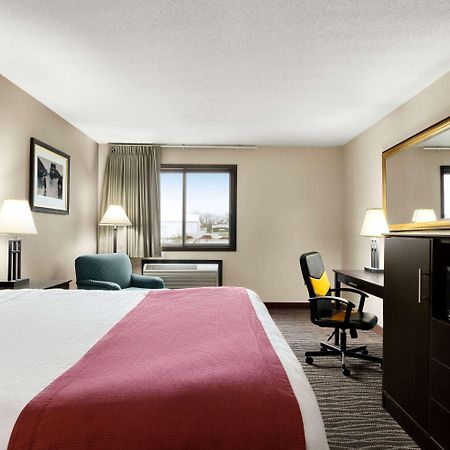 Baymont By Wyndham Sioux Falls North,I-29,Russell St, Airport Exterior photo