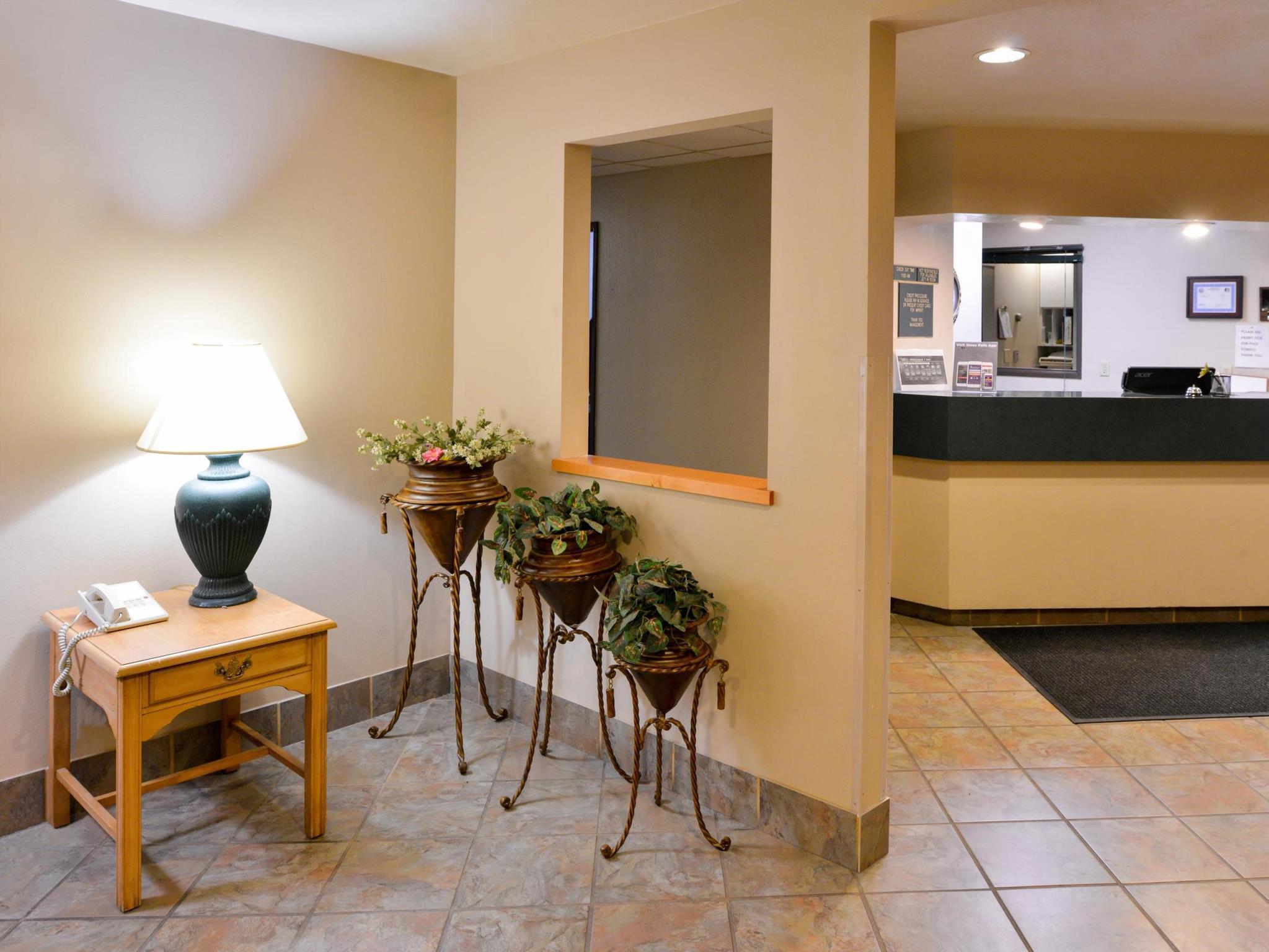 Baymont By Wyndham Sioux Falls North,I-29,Russell St, Airport Exterior photo