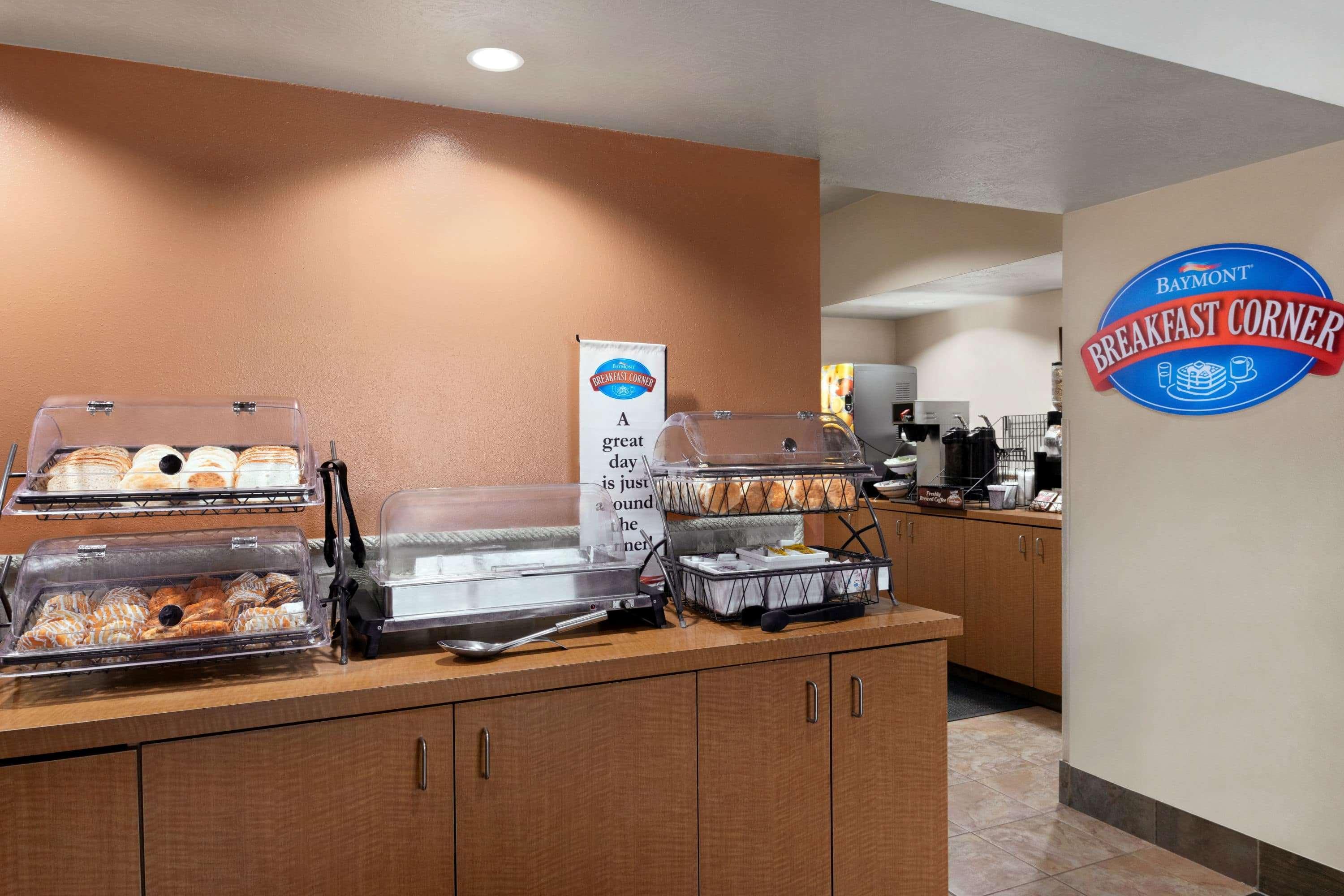 Baymont By Wyndham Sioux Falls North,I-29,Russell St, Airport Exterior photo