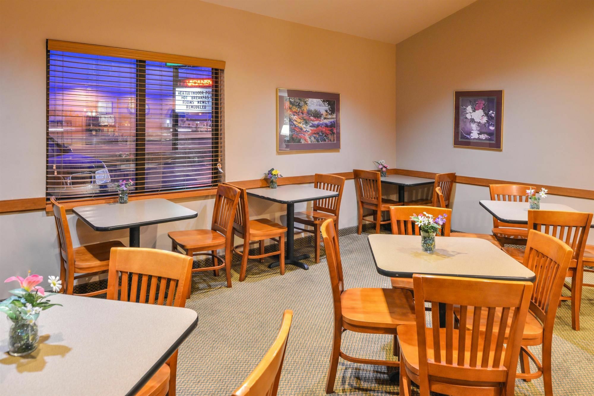 Baymont By Wyndham Sioux Falls North,I-29,Russell St, Airport Exterior photo